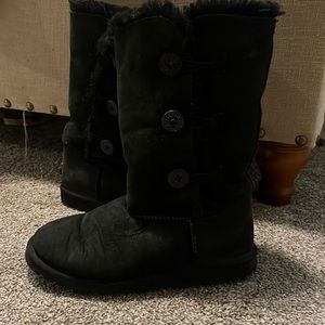 Ugh tall Bailey Button Black size 7